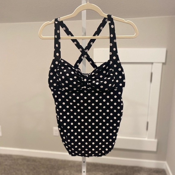 Motherhood Maternity Other - Motherhood Maternity Push Up Tankini Top Black and White Polka Dot